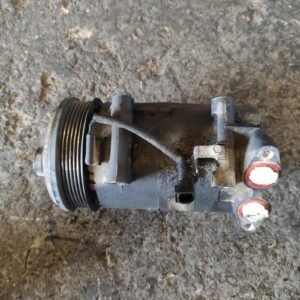 Compresor aire acondicionado Ford Focus II Hatchback 1.6 TDCi (90 cv)