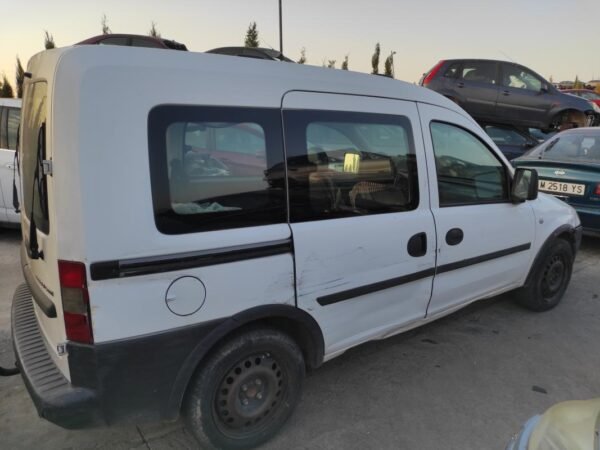 Despiece Opel Combo Tour C (Versión 2003) 1.3 CDTI (75 cv) 2007 - Imagen 3