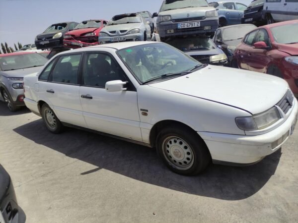 Despiece Volkswagen Passat (B3, B4) 1.9 TDI (90 cv) 1996 - Imagen 3