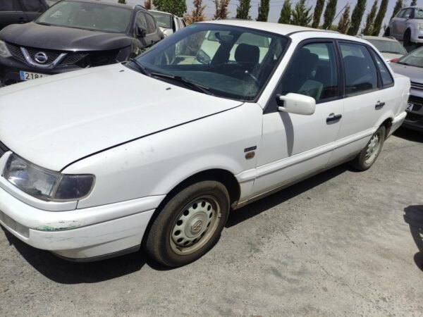 Despiece Volkswagen Passat (B3, B4) 1.9 TDI (90 cv) 1996 - Imagen 2