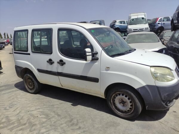 Despiece Fiat Doblo Cargo (223_) 1.9 JTD (105 cv) 2007 - Imagen 2