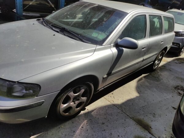Despiece Volvo V70 II 2.4 D (163 cv) 2002 - Imagen 2
