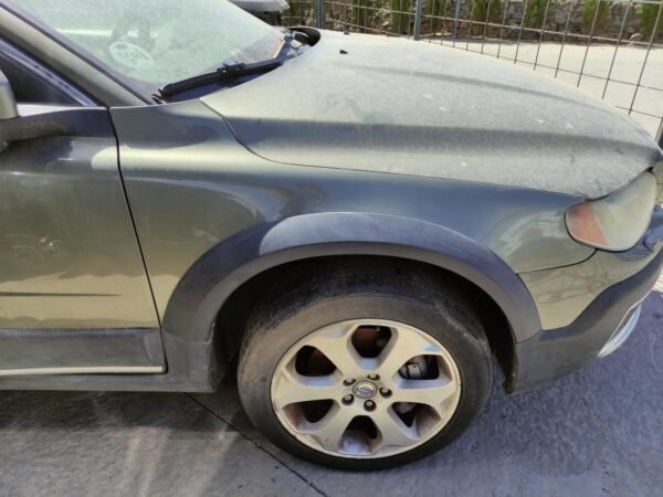 Aleta delantera derecha Volvo XC70 III 2.4 D5 (205 cv) AWD