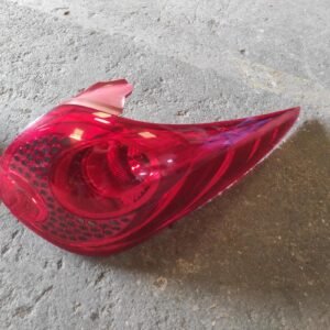 Piloto trasero derecho Peugeot 207 SW 1.4 VTi (95 cv)