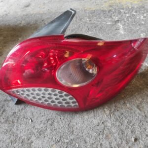 Piloto trasero derecho Peugeot 206+ (T3E) 1.1 (60 cv)