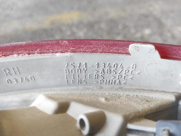 Piloto trasero derecho Ford MONDEO IV Turnier 2.0 TDCi (140 CV) - Imagen 3