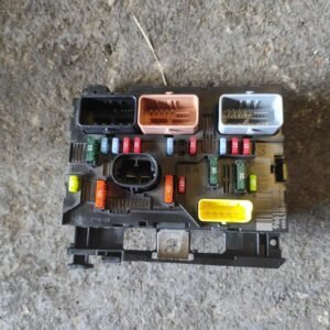 Caja de reles / fusibles Peugeot 207 1.6 HDi (90 cv)