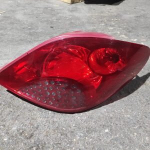 Piloto trasero derecho Peugeot 207 1.6 HDi (90 cv)