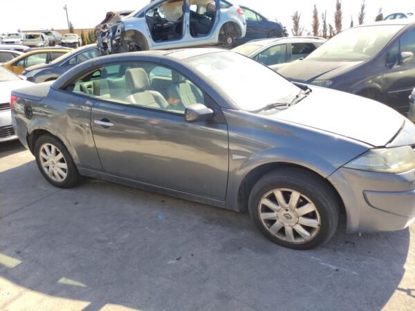 Despiece Renault Megane II CC 2.0 DCI (150 CV) 2006 - Imagen 2