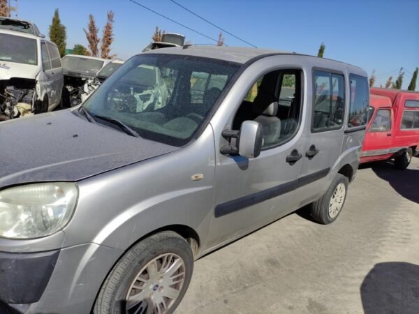 Despiece Fiat Doblo Cargo (223_) 1.9 JTD (105 cv) 2006 - Imagen 3