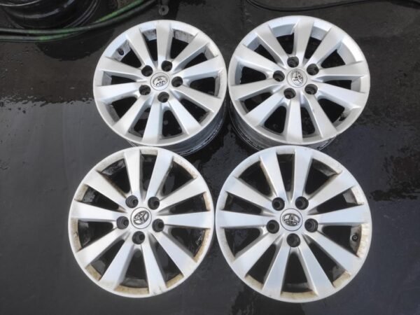 Llantas de 16 pulgadas Toyota Auris I, 6 1/2Jx16.