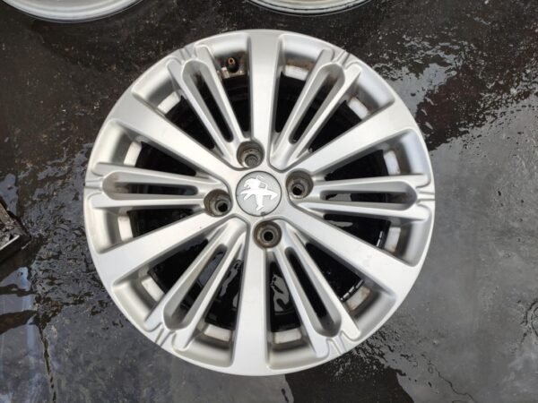 Llanta de 16 pulgadas Peugeot 208 del 2016, 6.0J16 CH4-23.