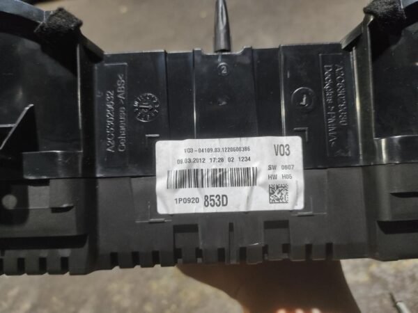 Cuadro de instrumentos Seat Leon II (1P) 1.6 TDI CR (105 cv) DPF - Imagen 3