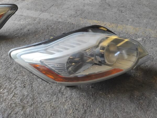 Faro derecho Ford Kuga I (Versión 2010) 2.0 Duratorq TDCi (163 cv) DPF PowerShift