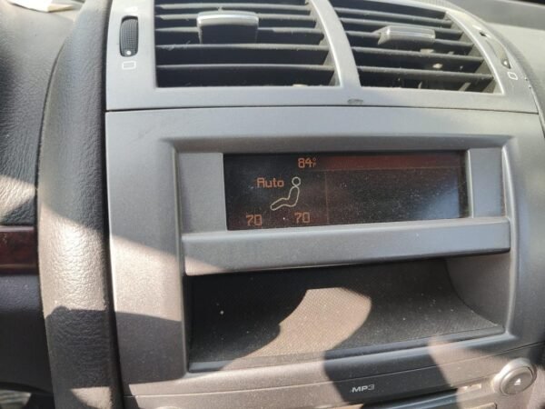 Pantalla multifunción Peugeot 407 SW 2.0 HDi (136 cv) - Imagen 6