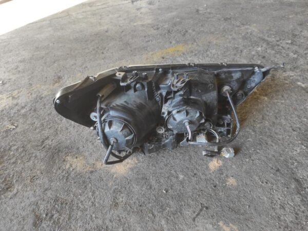 Faro izquierdo Mitsubishi ASX 1.6 DOHC MIVEC (117 cv) 2WD - Imagen 2
