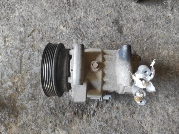 Compresor aire acondicionado Renault Clio III 1.5 dCi 8V (86 cv)