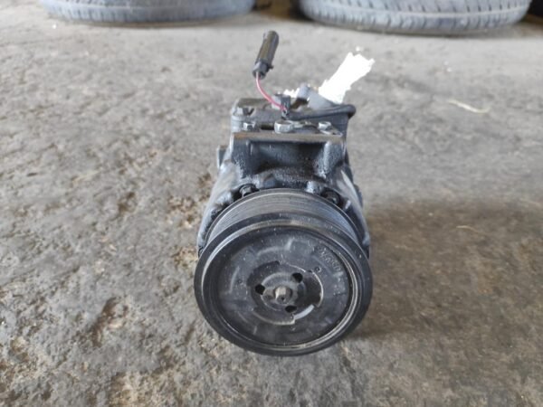Compresor aire acondicionado Mercedes Benz Clase E (W211) E 320 CDI (224 cv) - Imagen 3