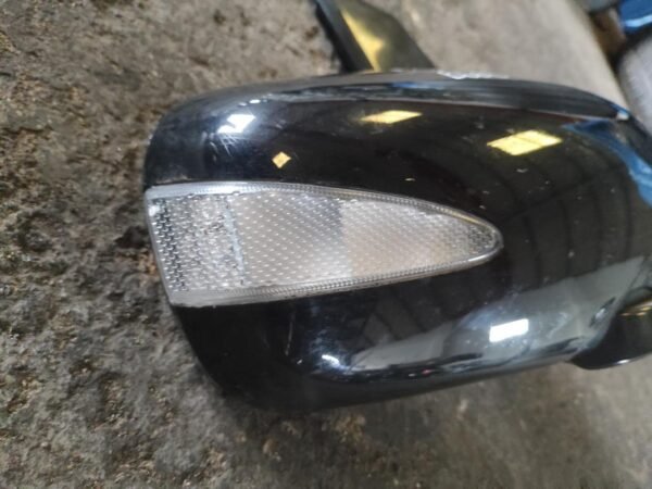 Retrovisor derecho Mitsubishi Grandis 2.0 DI-D (136 cv) - Imagen 2