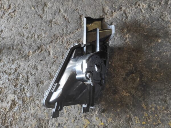 Faro antiniebla derecho Peugeot 308 SW I (Versión 2011) 1.6 HDI (115v) - Imagen 2