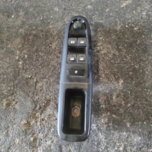 Mando elevalunas delantero izquierdo Peugeot 406 (8) 2.0 HDI 90 (90 cv)