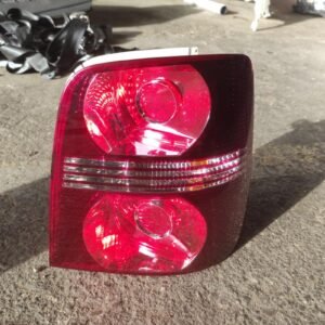 Piloto trasero derecho Volkswagen Touran I (Versión 2006) 2.0 TDI (140 cv)