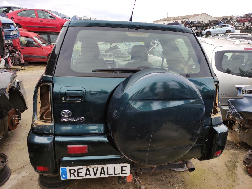 Porton trasero Toyota RAV 4 II 2.0 16V D-4D (3 dr) (116 cv)
