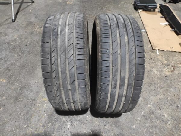 Juego de Neumáticos Tracmax 235/45R17, año 2022.