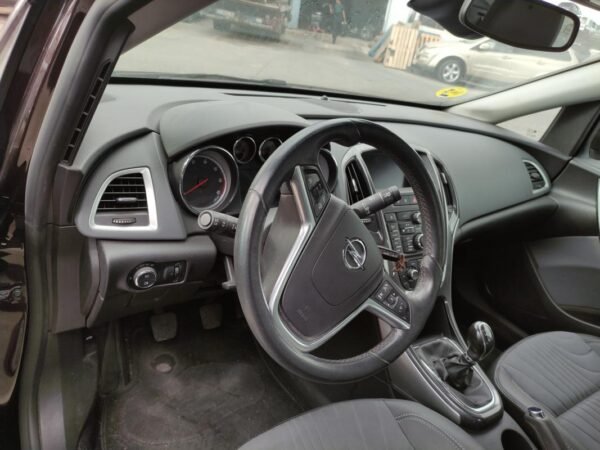 Despiece Opel Astra J Sedan 1.7 CDTI (130 cv) Ecotec 2012 - Imagen 5