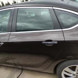 Puerta trasera izquierda Opel Astra J Sedan 1.7 CDTI (130 cv) Ecotec
