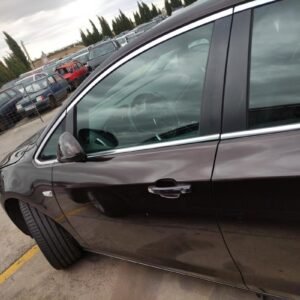 Puerta delantera izquierda Opel Astra J Sedan 1.7 CDTI (130 cv) Ecotec