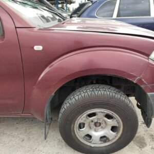 Aleta delantera derecha Nissan Navara III (D40) 2.5 dCi Double Cab (174 cv) 4WD