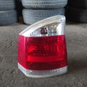 Piloto trasero izquierdo Opel Vectra C (Versión 2005) 1.9 CDTI (120cv)