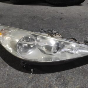 Faro derecho Peugeot 207 1.6 HDi (110 cv)
