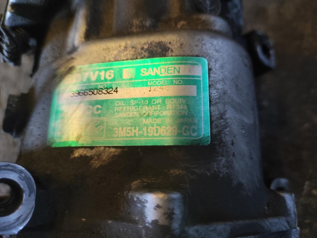 Compresor aire acondicionado Ford FOCUS C-MAX 1.6 TDCi (109 CV) - Imagen 4