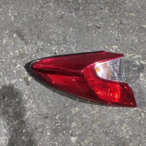 Piloto trasero izquierdo Toyota C-HR 1.8 (122 cv) Hybrid Automatico