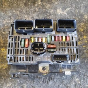 Caja de reles / fusibles Peugeot 407 SW 1.6 HDi (109 cv)