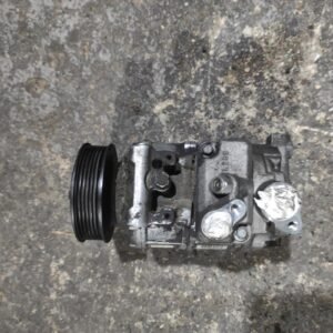Compresor aire acondicionado Audi A4 (B8) Versión 2011 2.0 TDI (136 cv)