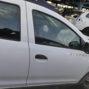 Puerta delantera derecha Dacia Sandero II 1.5 dCi (90 cv) FAP