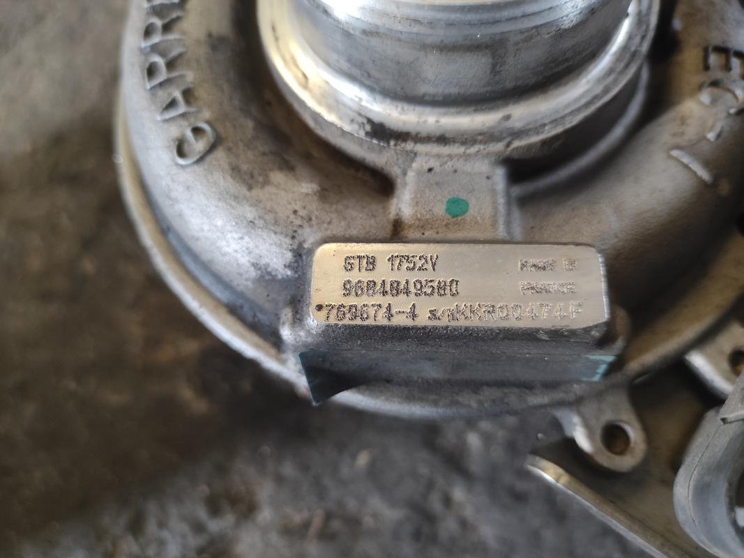 Turbo Citroen C-Crosser 2.2 HDi (156 cv) - Imagen 4