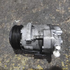 Compresor aire acondicionado Opel Astra J Sedan 1.7 CDTI (130 cv) Ecotec