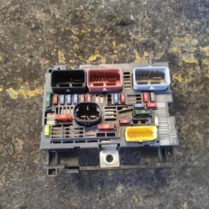 Caja de reles / fusibles Citroen Berlingo II 1.6 HDi (90  cv)