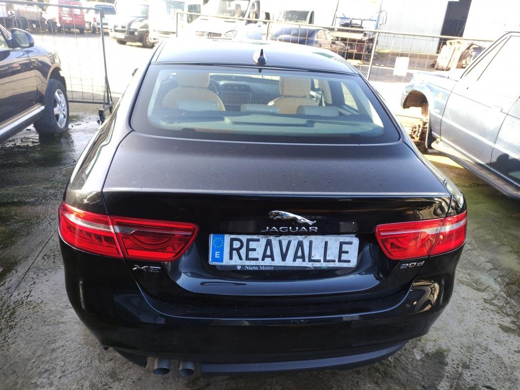 Porton trasero Jaguar XE (X760) 2.0d (180 cv) Automatico