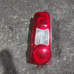 Piloto trasero izquierdo Citroen Berlingo II 1.6 HDi (90  cv)