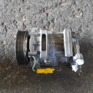 Compresor aire acondicionado Citroen C5 I (Fase II, 2004) 2.0 HDi (136 cv) FAP