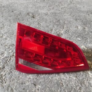 Piloto trasero izquierdo Audi A4 (B8) Versión 2011 2.0 TDI (136 cv)