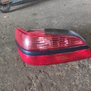 Piloto trasero izquierdo Peugeot 406 (8) 2.0 HDI (110 cv)