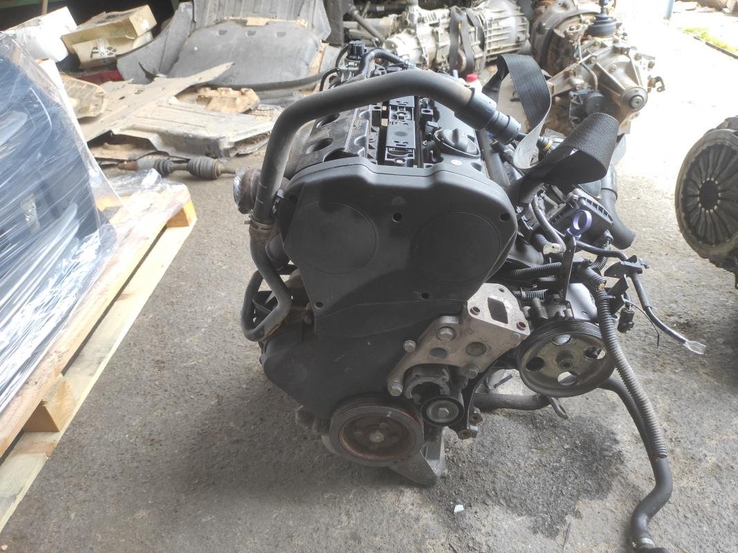 Motor Citroen C8 (Fase I) 2.0i 16V (136 cv) - Imagen 5