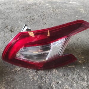 Piloto trasero derecho Peugeot 308 II 1.6 BlueHDi (120 cv) Automatico