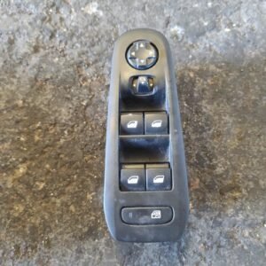 Mando elevalunas delantero izquierdo Peugeot 308 SW II 1.6 e-HDi (115 cv)